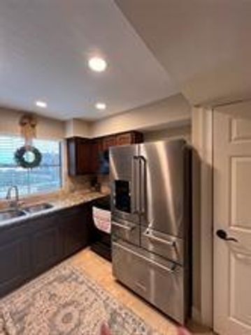 896 Davis Road, League City, TX 77573