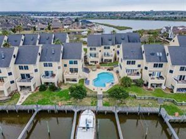 896 Davis Road, League City, TX 77573