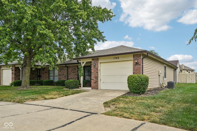 1745 N Wellesley Commons, Indianapolis, IN 46219