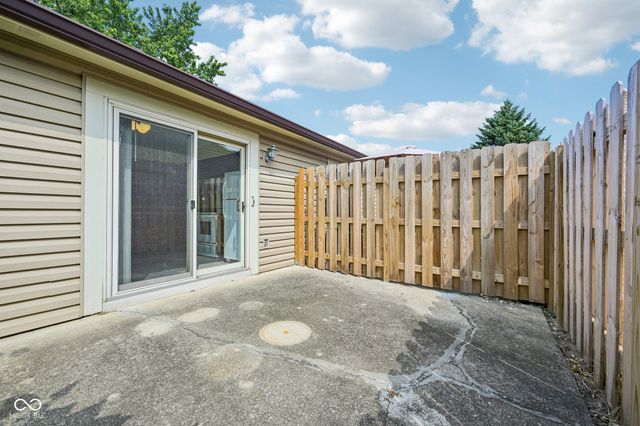 1745 N Wellesley Commons, Indianapolis, IN 46219