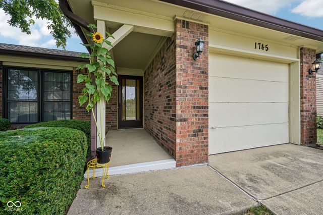 1745 N Wellesley Commons, Indianapolis, IN 46219