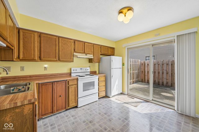 1745 N Wellesley Commons, Indianapolis, IN 46219