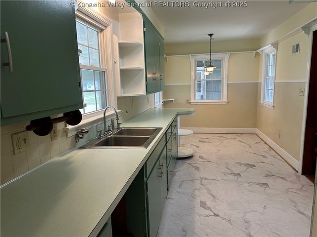 2515 Mount Vernon Avenue, Point Pleasant, WV 25550