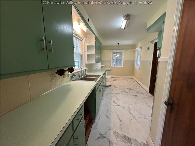 2515 Mount Vernon Avenue, Point Pleasant, WV 25550