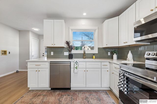 2004 Main Street, Bellevue, NE 68005