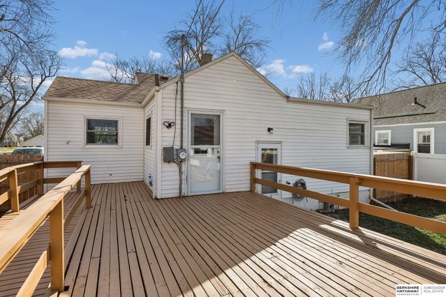 2004 Main Street, Bellevue, NE 68005