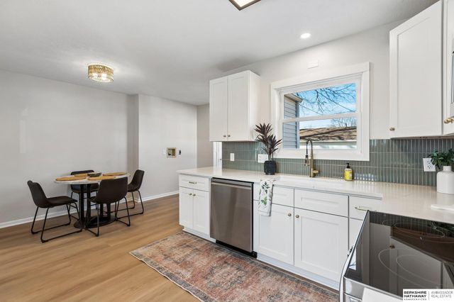 2004 Main Street, Bellevue, NE 68005