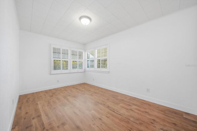 5617 30TH AVENUE S, Gulfport, FL 33707