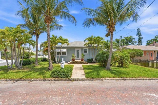 5617 30TH AVENUE S, Gulfport, FL 33707