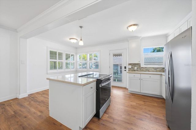 5617 30TH AVENUE S, Gulfport, FL 33707