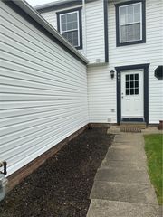 862 Sunset Cir, Cranberry Twp, PA 16033