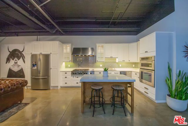 530 Molino Street 113, Los Angeles, CA 90013