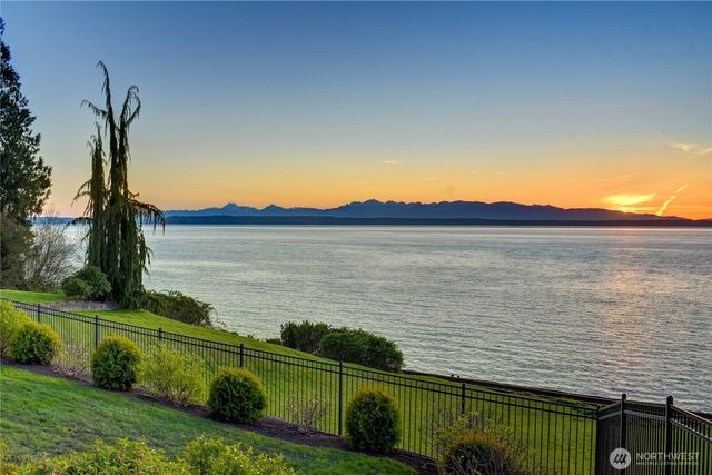 16404 75th Place W, Edmonds, WA 98026