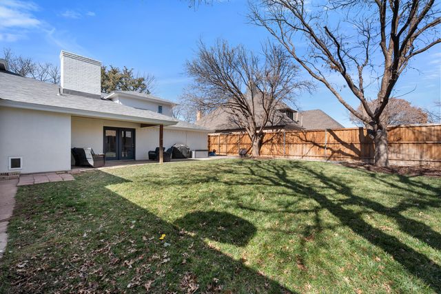 9609 Vicksburg Avenue, Lubbock, TX 79424