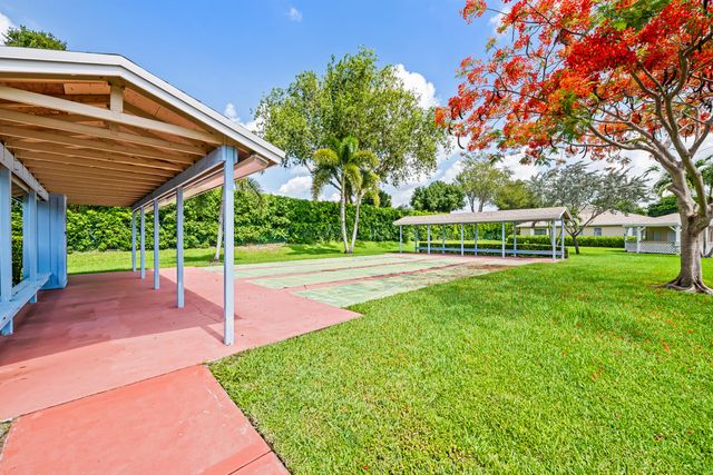 18762 Candlewick Drive, Boca Raton, FL 33496