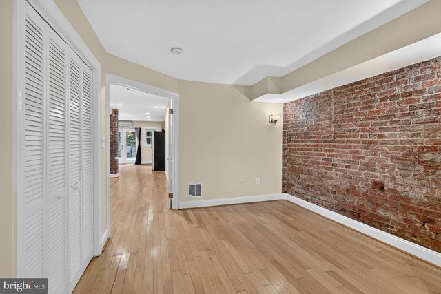 1804 WYOMING AVE NW, Washington, DC 20009