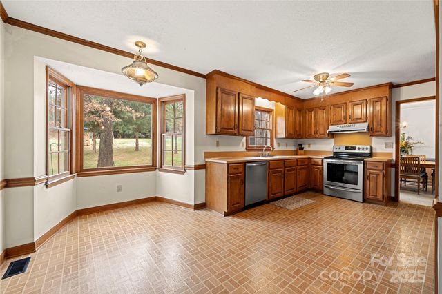 16417 Kimbolten Drive, Huntersville, NC 28078