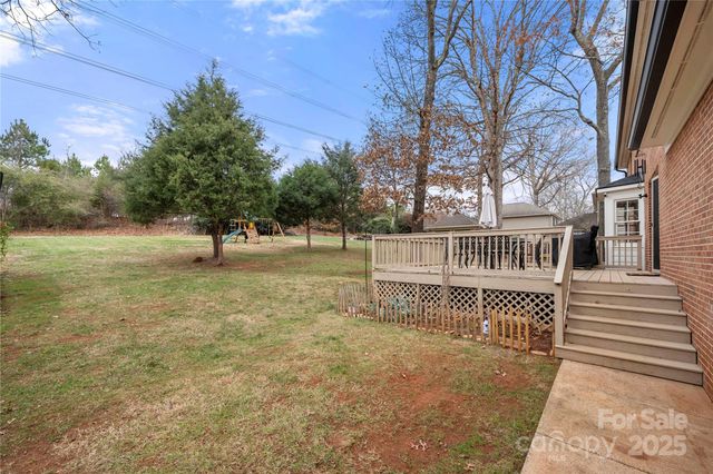 16417 Kimbolten Drive, Huntersville, NC 28078