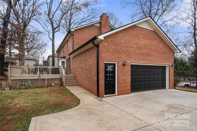 16417 Kimbolten Drive, Huntersville, NC 28078