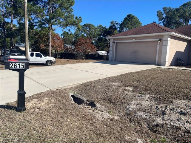 2615 19th ST W, Lehigh Acres, FL 33971