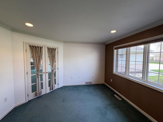 1534 River Pines DRIVE, Green Bay, WI 54311