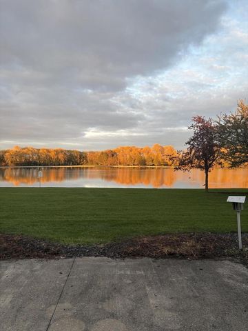 1534 River Pines DRIVE, Green Bay, WI 54311