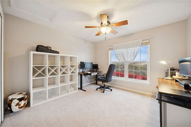 4003 Trail Side Ct, Penn Twp, PA 15644