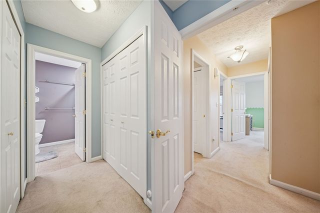 4003 Trail Side Ct, Penn Twp, PA 15644