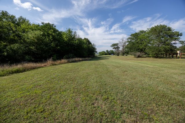 Lot 1 Diamond Point, Corsicana, TX 75109