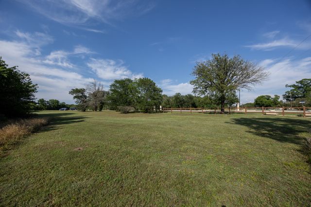 Lot 1 Diamond Point, Corsicana, TX 75109