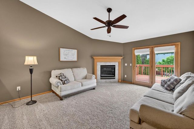 467 Sherbrooke Drive, Sun Prairie, WI 53590