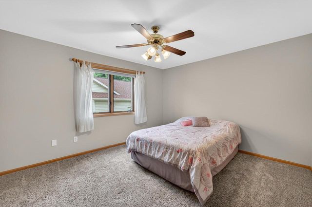 467 Sherbrooke Drive, Sun Prairie, WI 53590