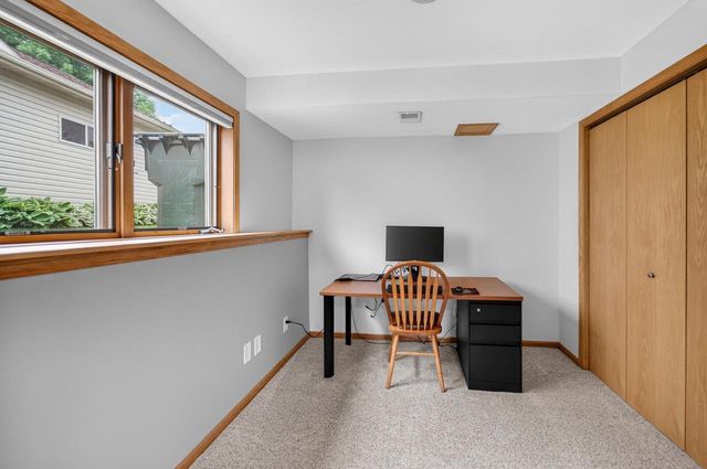 467 Sherbrooke Drive, Sun Prairie, WI 53590