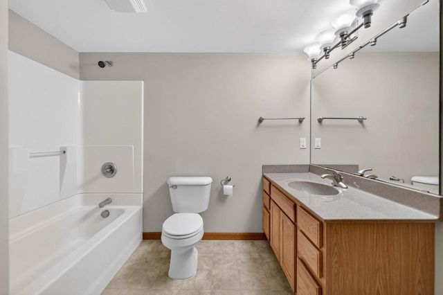 467 Sherbrooke Drive, Sun Prairie, WI 53590
