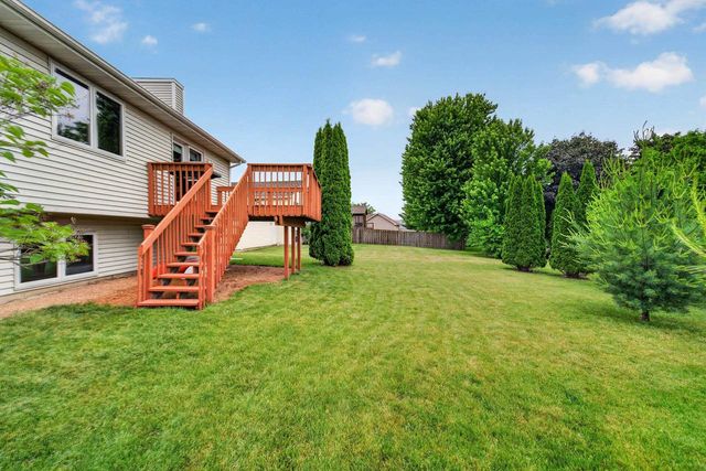 467 Sherbrooke Drive, Sun Prairie, WI 53590