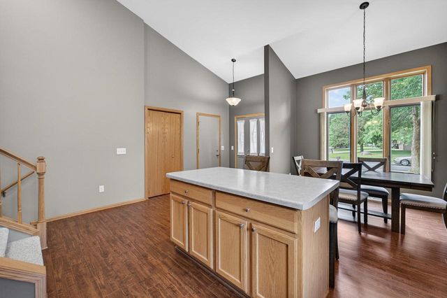 467 Sherbrooke Drive, Sun Prairie, WI 53590