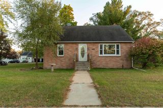 129 E Ormsby Street, Oxford, WI 53952