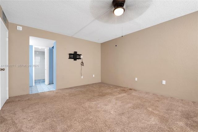 1400 Saint Charles Place 420, Pembroke Pines, FL 33026