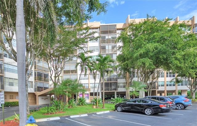 1400 Saint Charles Place 420, Pembroke Pines, FL 33026