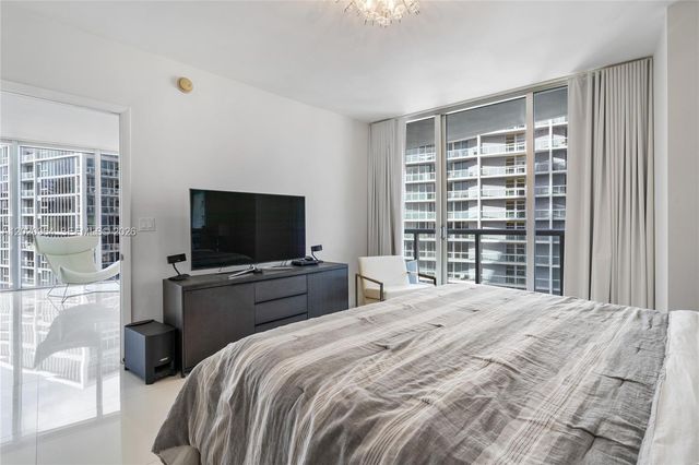 495 Brickell Ave 4510, Miami, FL 33131