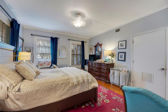 405 SW 11th Ave, Miami, FL 33130