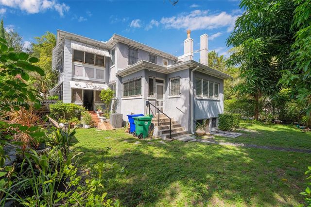 405 SW 11th Ave, Miami, FL 33130