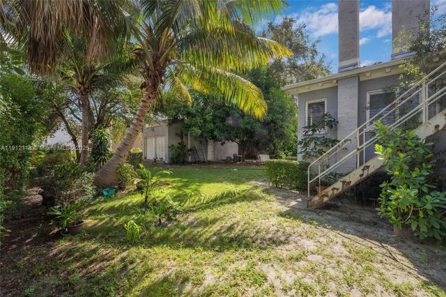 405 SW 11th Ave, Miami, FL 33130