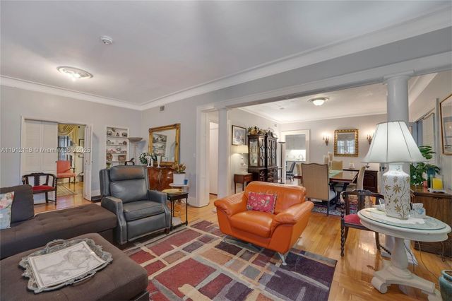 405 SW 11th Ave, Miami, FL 33130