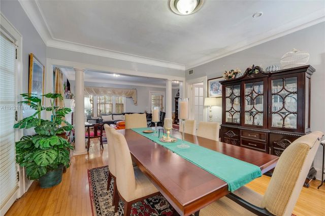 405 SW 11th Ave, Miami, FL 33130