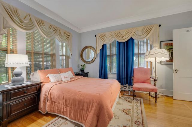 405 SW 11th Ave, Miami, FL 33130