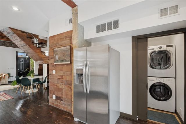 1011 N MOZART Street, Chicago, IL 60622