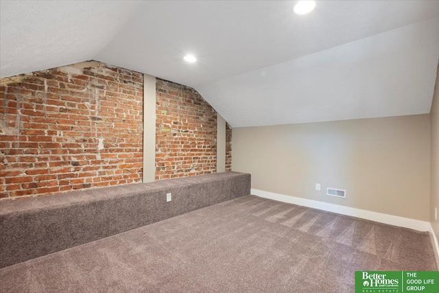 4008 Harney Street, Omaha, NE 68131