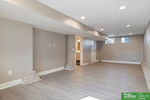 4008 Harney Street, Omaha, NE 68131