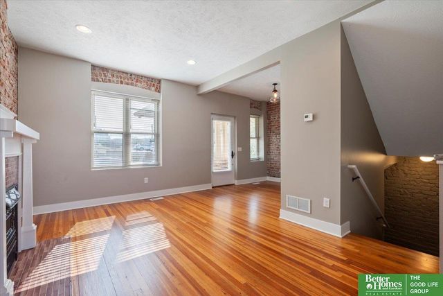 4008 Harney Street, Omaha, NE 68131